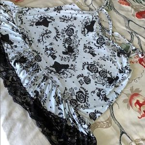 Alice in wonderland silhouette printed tank!